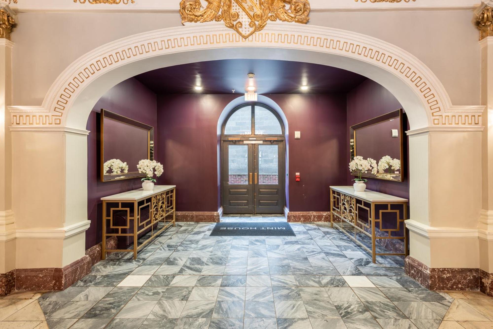 Mint House At The Divine Lorraine Hotel - Filadelfia Esterno foto